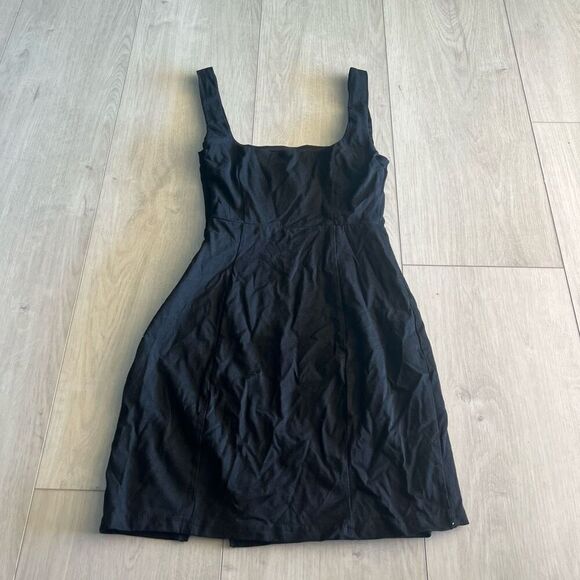 Showpo Black Sleeveless Dress - Picture 2 of 7